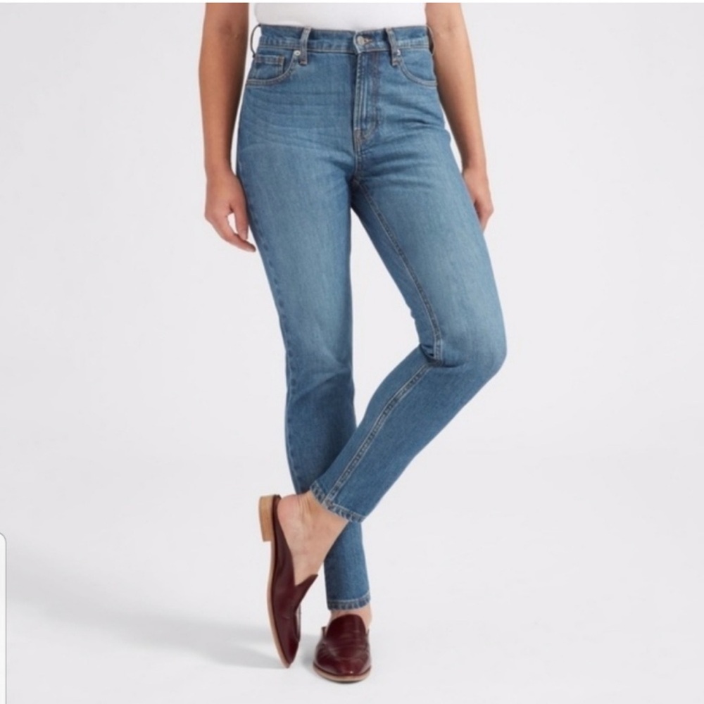 Everlane High Rise Medium Wash Ankle Jeans Size 27
